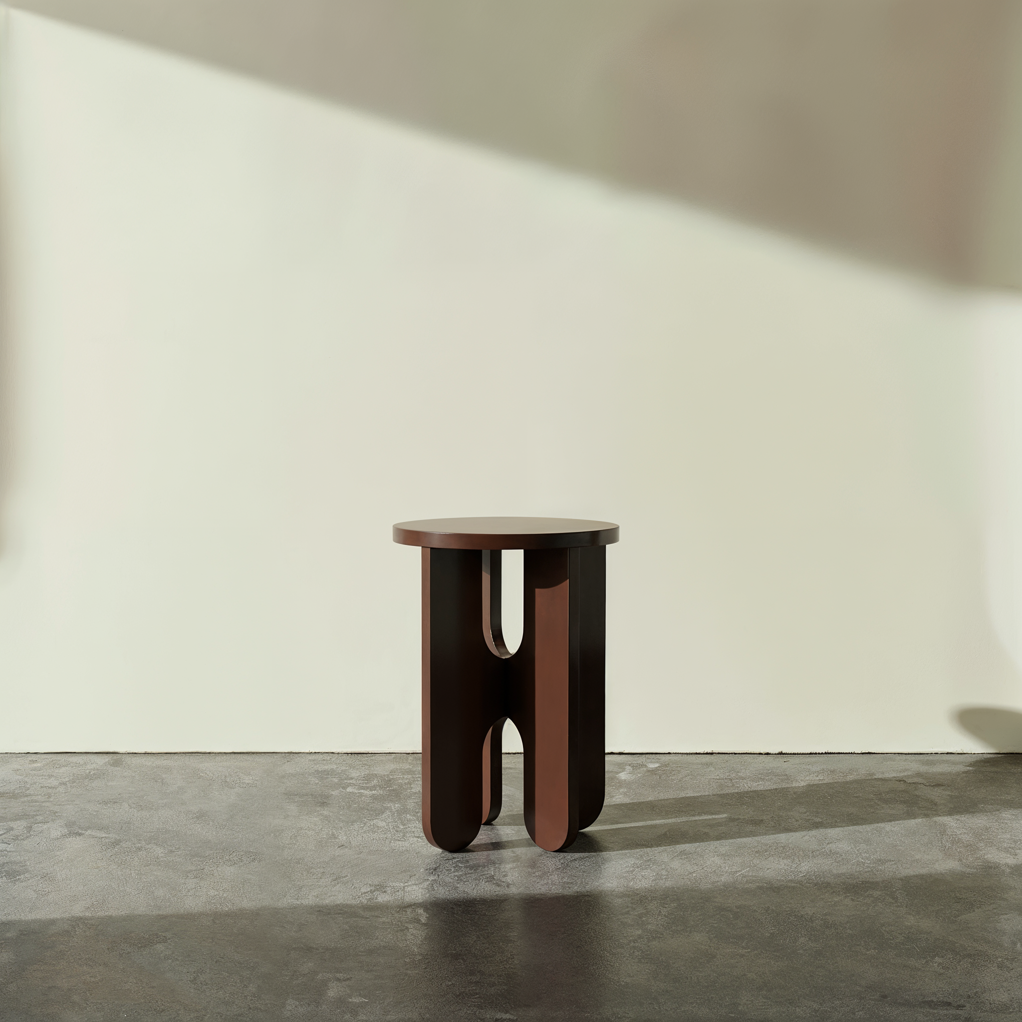 RAW Sidetable V2
